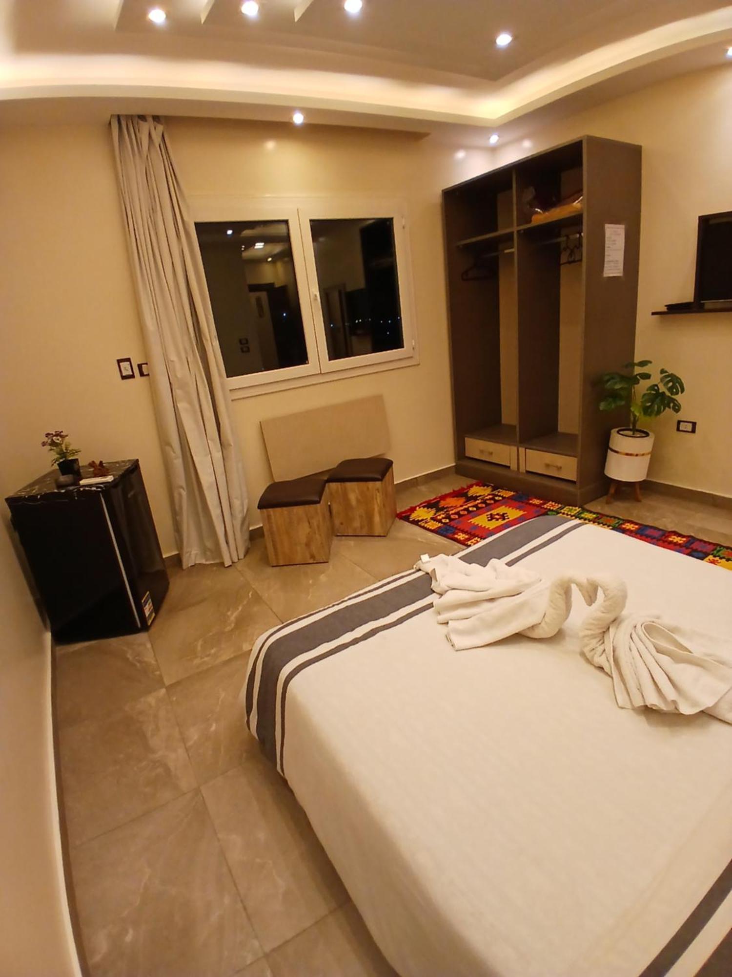Pyramids View Suite/Vista Piramidi ไคโร ภายนอก รูปภาพ